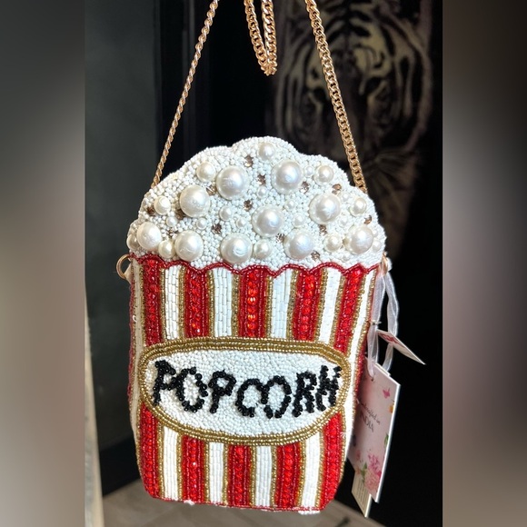 🍿🍿 MADE IN INDIA, VIRAL POPCORN BEADED BAG-NWT🍿🍿 - Picture 8 of 10